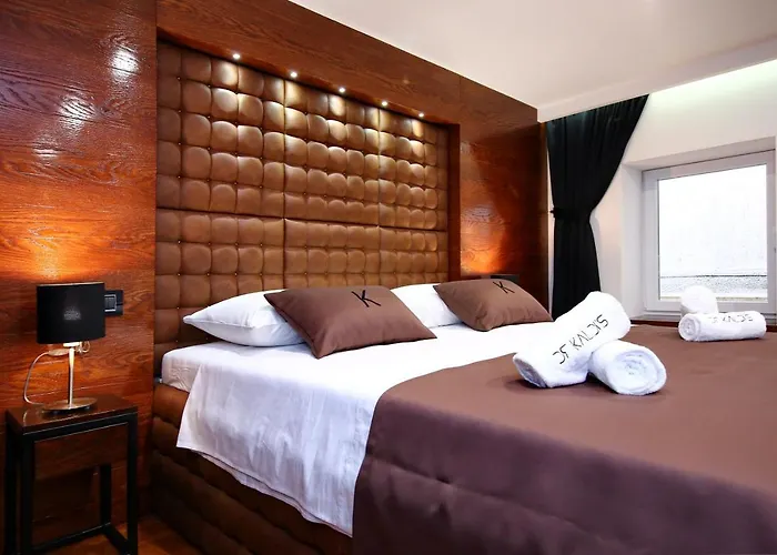 Deluxe Dino & * ザダル