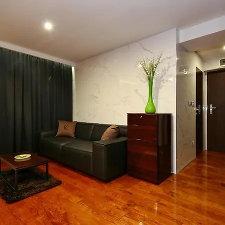 Deluxe Dino * Задар